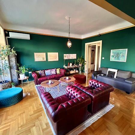 Diana'S Temple Suite Пула Екстер'єр фото